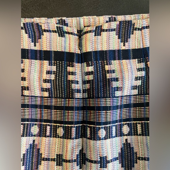 Ann Taylor Pattern Skirt - Multi-Colored - Size 8 - Picture 4 of 6